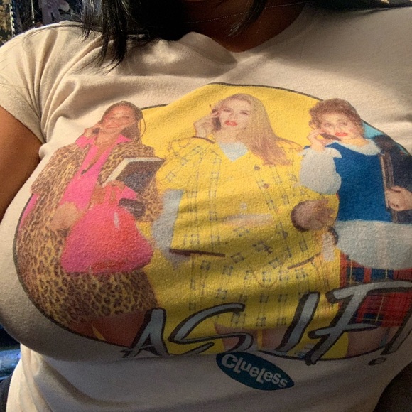 🦇 Clueless Tee 🦇 - Picture 2 of 3